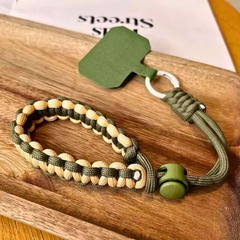 Paracord Keychain Bracelet with Wrist Strap – Survival Style