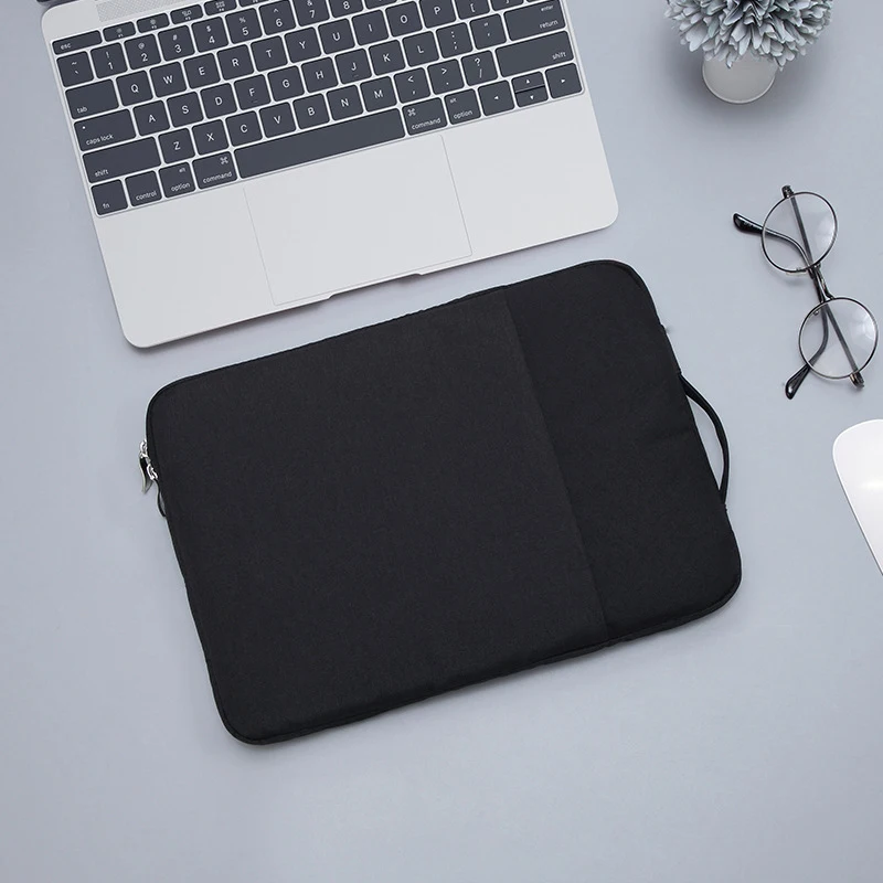Slim Shockproof Laptop Sleeve with Plush Lining (13–16")