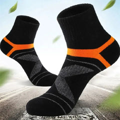 Men’s Breathable Sweat-Absorbing Sport Performance Socks