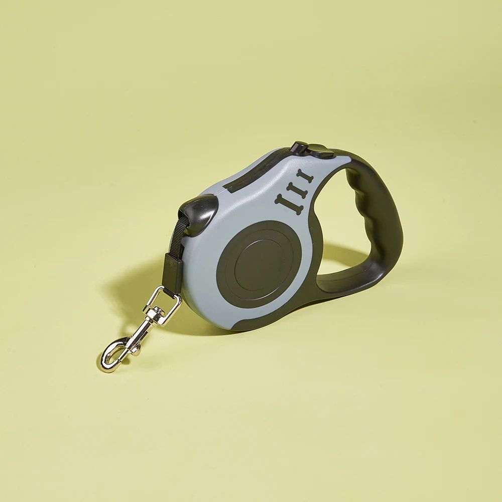 Retractable Dog Leash — 3/5, Ergonomic, Multiple Colors