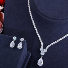 Women's Elegantly Made Sleek Designed Necklace Set - dealskart.com.au