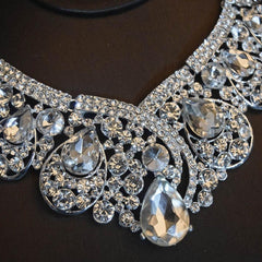 Women's Exquisite Silver Plated Necklace Set - With Tiara - dealskart.com.au