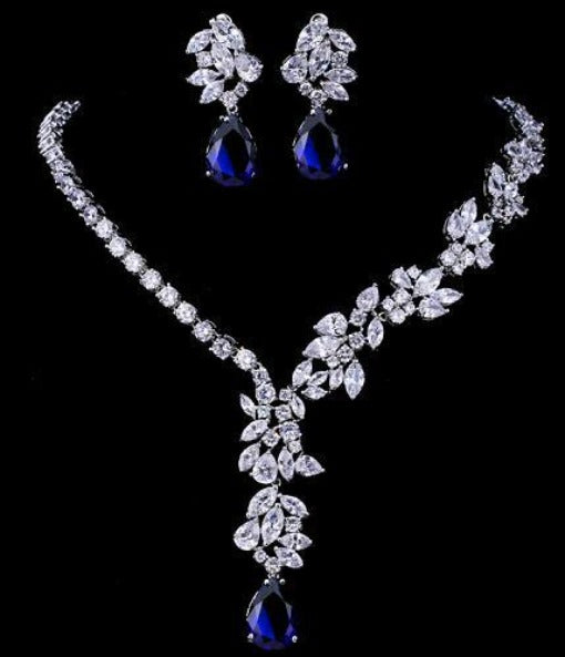 Women's Lightweight Silver Plated Necklace Set - Crystal Studded - dealskart.com.au