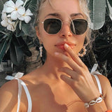 Women’s Travel and Casual Stylish Eyewear Sunglass - dealskart.com.au